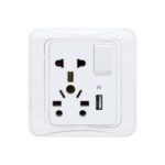 AQUA GLI UNIVERSAL 5 IN 1 SOCKET PLUS USB CHARGER