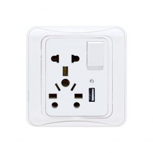 AQUA GLI UNIVERSAL 5 IN 1 SOCKET PLUS USB CHARGER